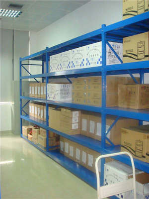 中型倉(cāng)儲(chǔ)貨架
